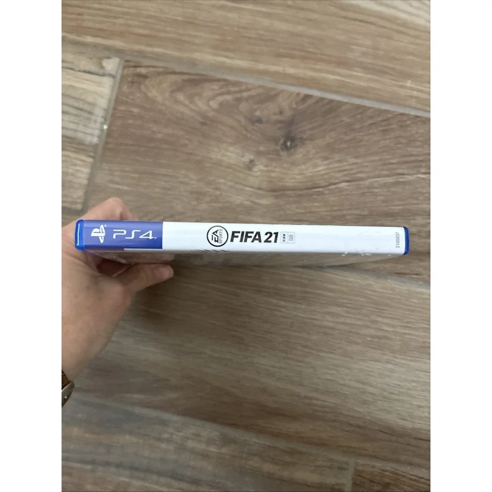 FIFA 21 - PS4 -‎ Excellent Condition - Soccer/ Football